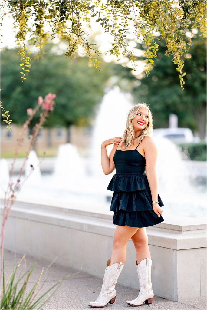 Texas Tech grad photos by the fountain